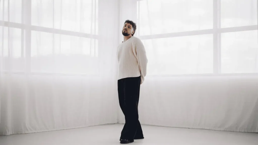 CAY : Au-delà du récit du club