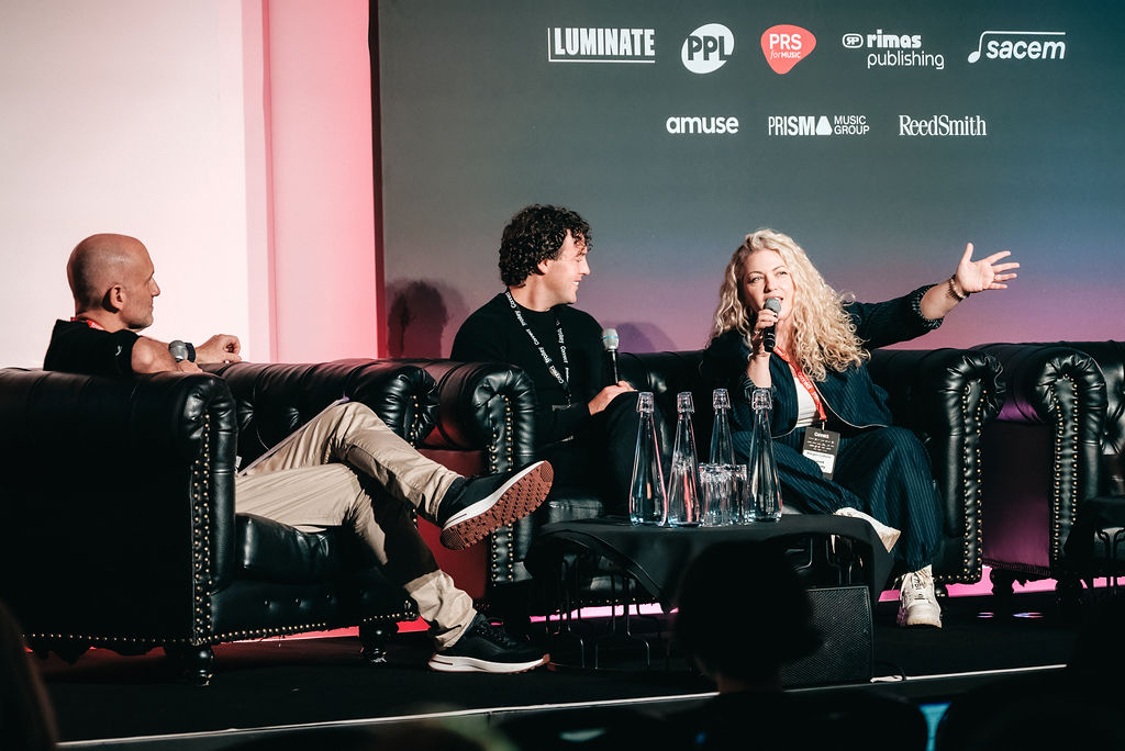 Paroles et pression pour devenir viral : « Il faut trouver quelqu'un en deux secondes ! »