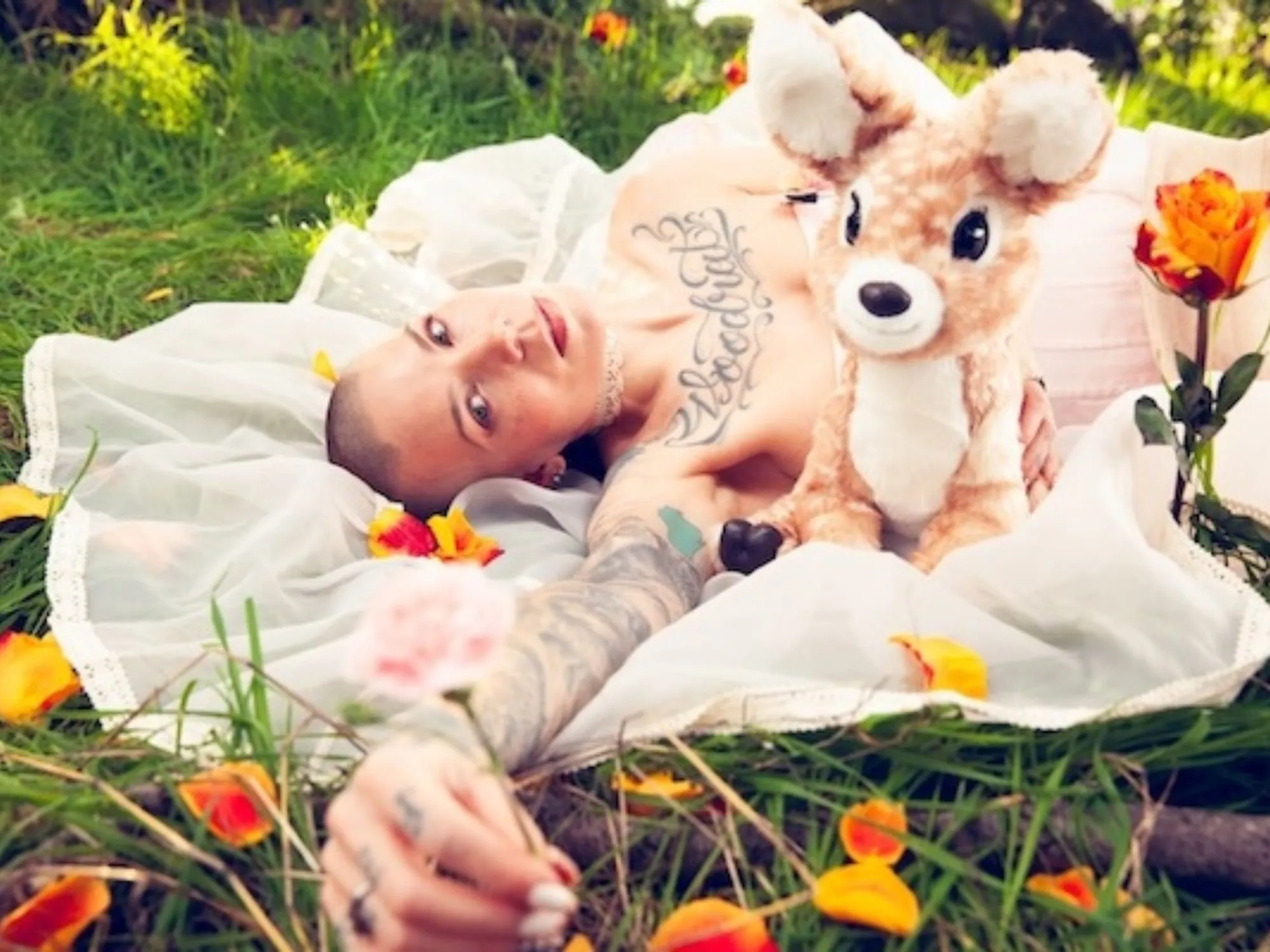 Le musicien Skylar Gray exprime… un compagnon en peluche IA ?
