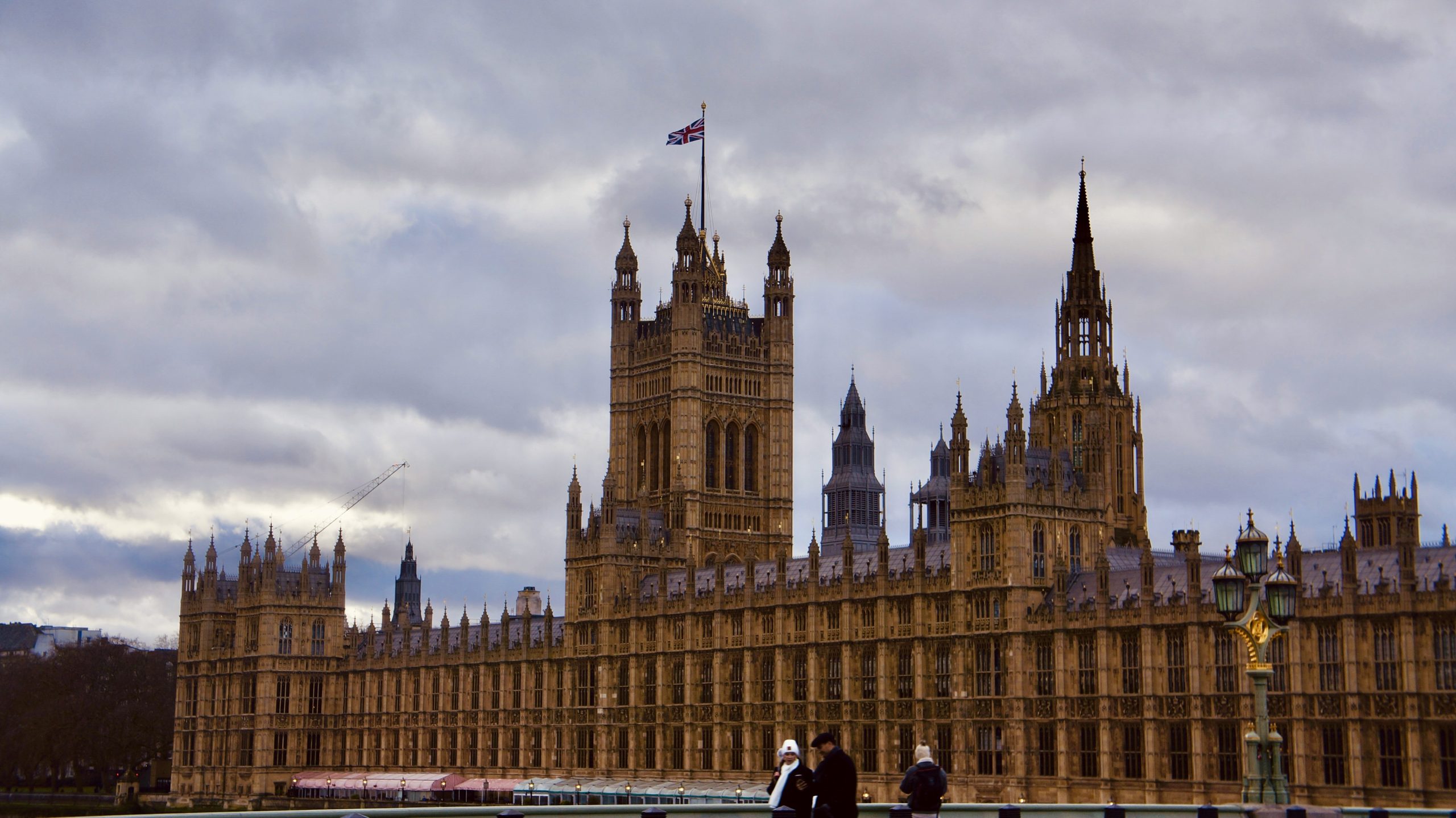 Un rapport met en garde contre le danger « clair et présent » de l’IA pour le secteur créatif britannique